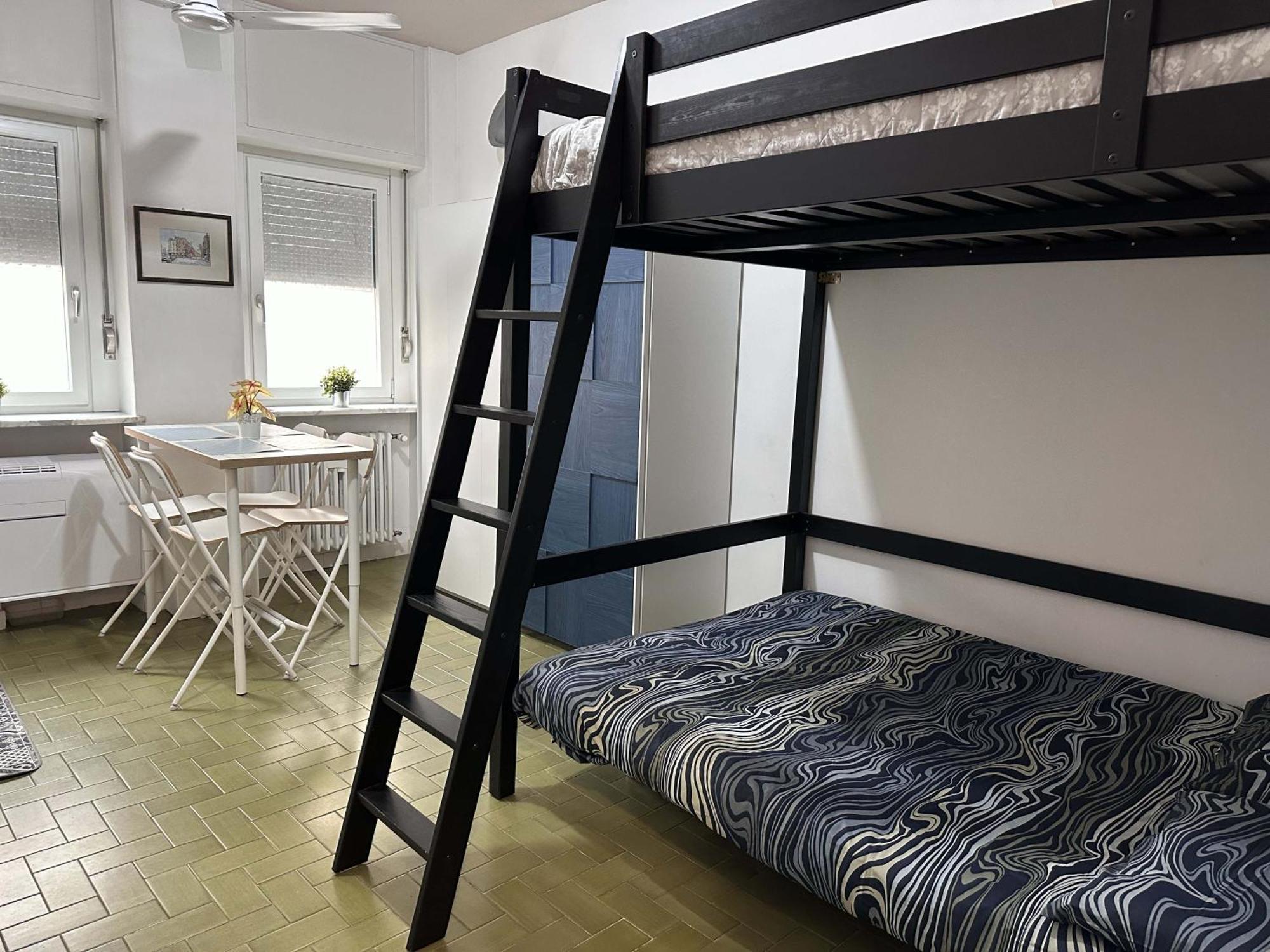 Apartament Monolocale Comodo Metro *